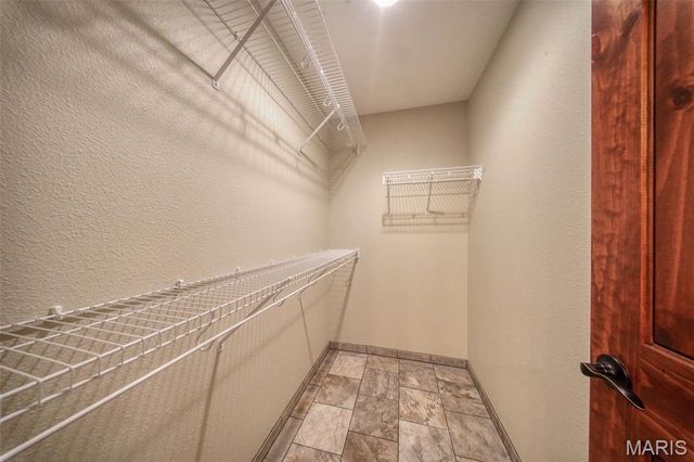 283 Broken Post Drive, Richland, MO 65556