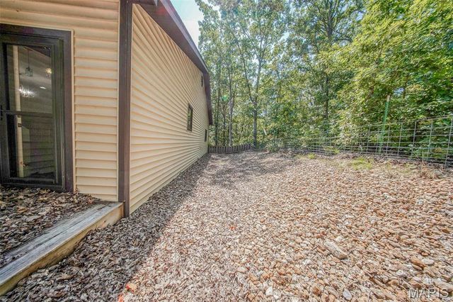 283 Broken Post Drive, Richland, MO 65556