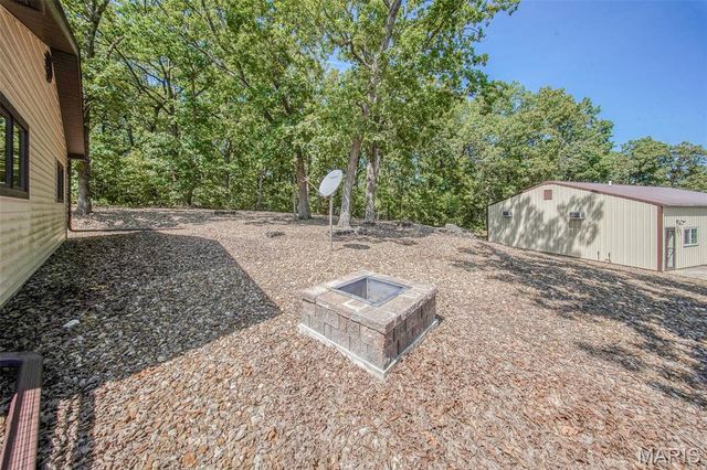 283 Broken Post Drive, Richland, MO 65556