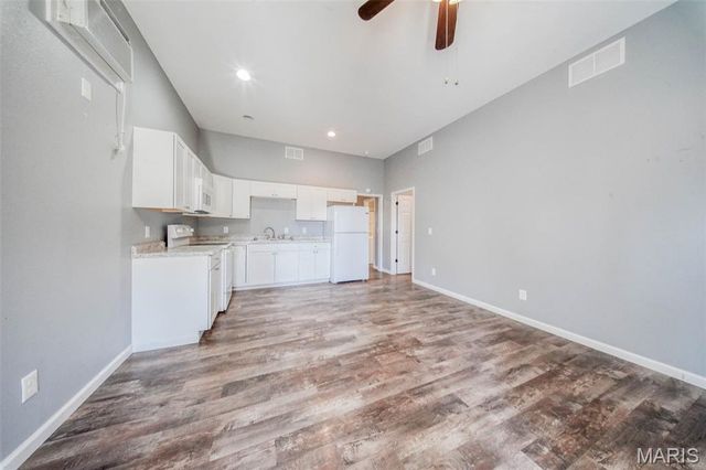 283 Broken Post Drive, Richland, MO 65556