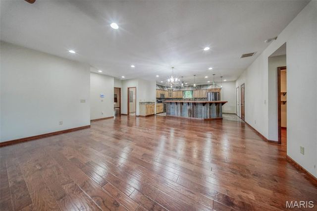 283 Broken Post Drive, Richland, MO 65556