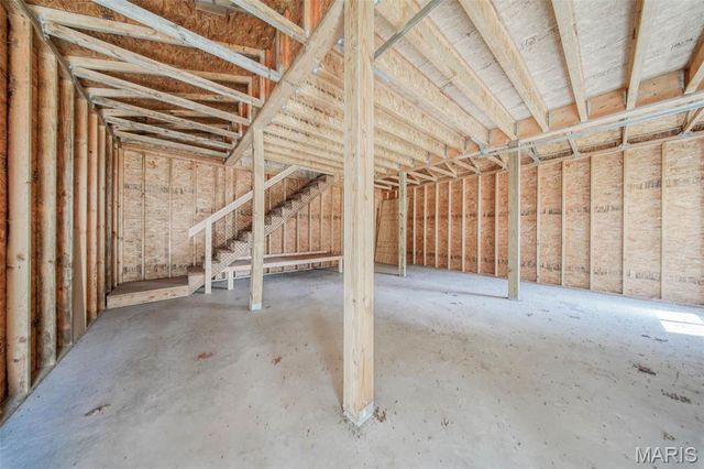 283 Broken Post Drive, Richland, MO 65556