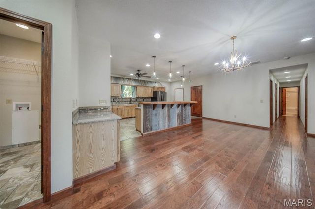 283 Broken Post Drive, Richland, MO 65556