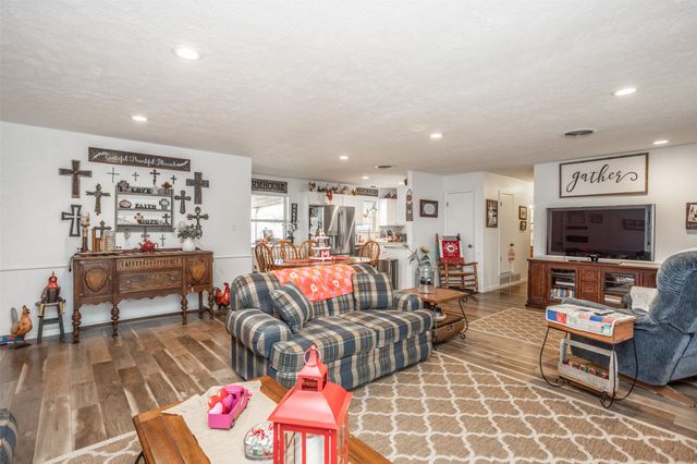 859 Fm 902, Gainesville, TX 76240