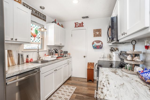 859 Fm 902, Gainesville, TX 76240