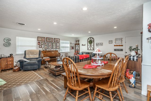 859 Fm 902, Gainesville, TX 76240