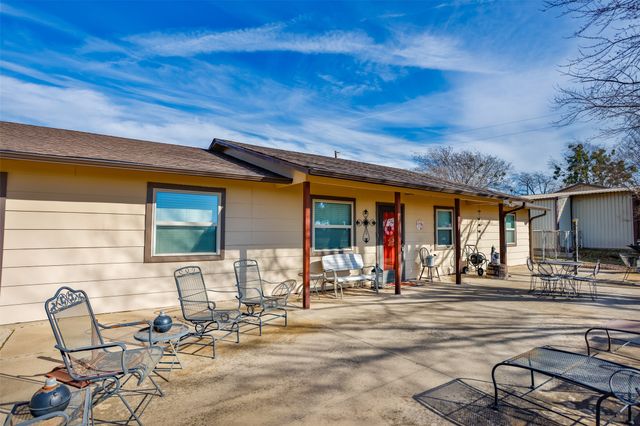 859 Fm 902, Gainesville, TX 76240