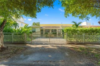 2530 SW 27th St, Miami, FL 33133