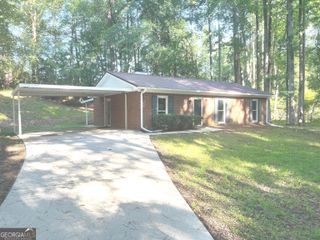 206 clearview Court, Lagrange, GA 30241