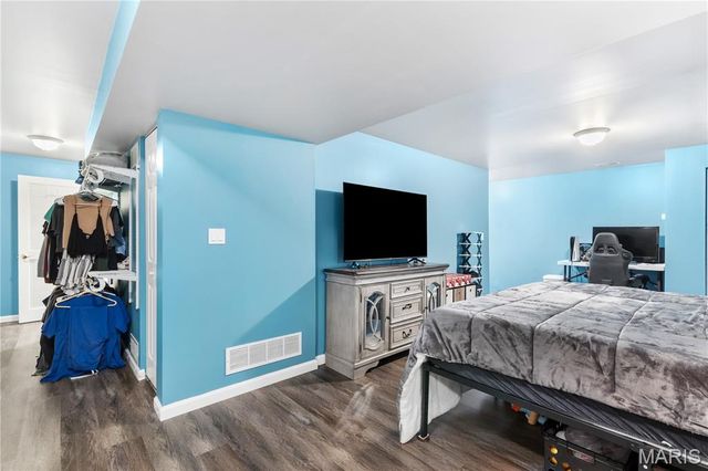 411 Carrollton Drive, Wentzville, MO 63385