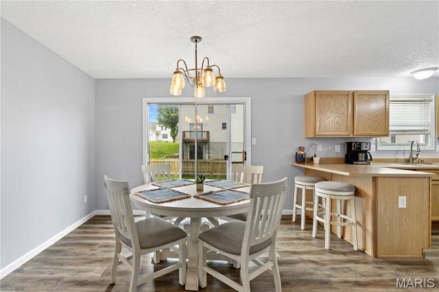 411 Carrollton Drive, Wentzville, MO 63385