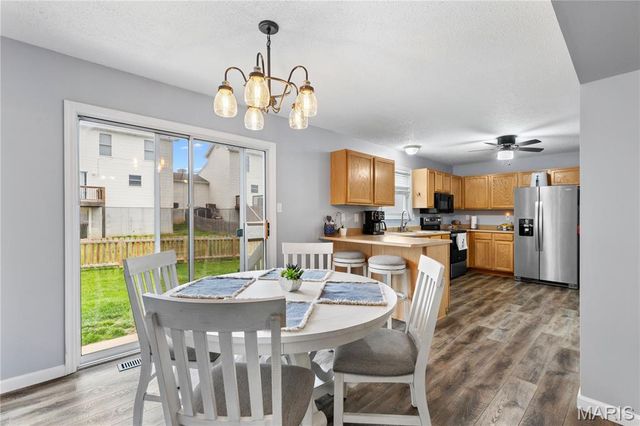 411 Carrollton Drive, Wentzville, MO 63385