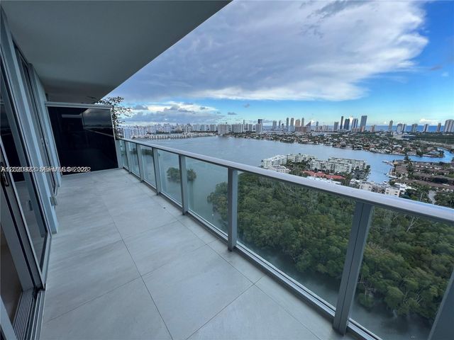 16385 Biscayne Blvd 3019, North Miami Beach, FL 33160