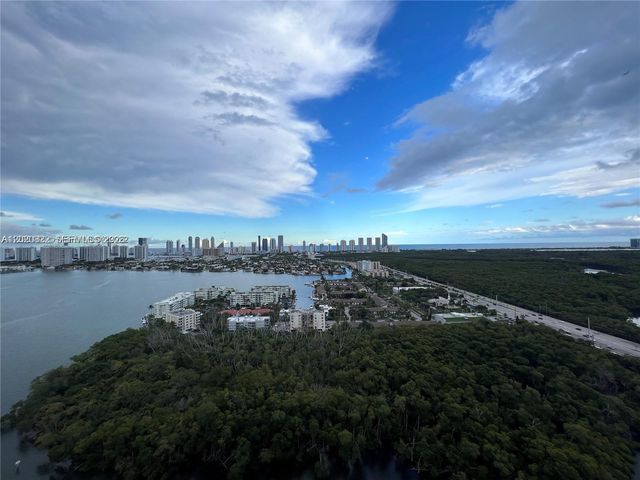 16385 Biscayne Blvd 3019, North Miami Beach, FL 33160