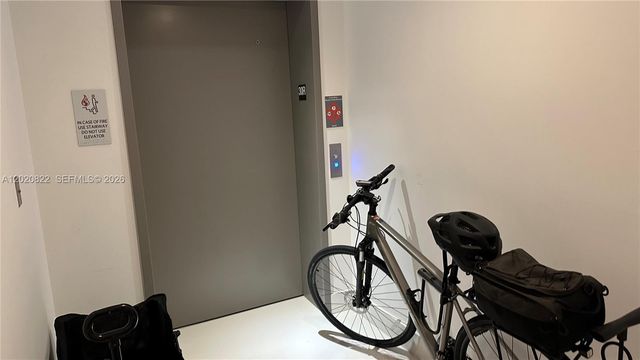 16385 Biscayne Blvd 3019, North Miami Beach, FL 33160