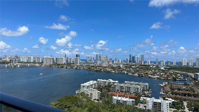 16385 Biscayne Blvd 3019, North Miami Beach, FL 33160