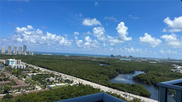 16385 Biscayne Blvd 3019, North Miami Beach, FL 33160