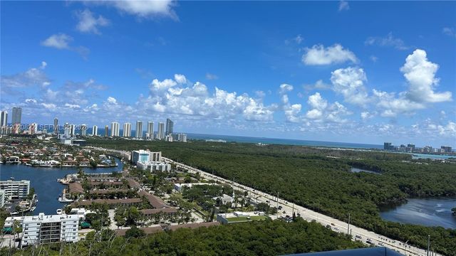 16385 Biscayne Blvd 3019, North Miami Beach, FL 33160