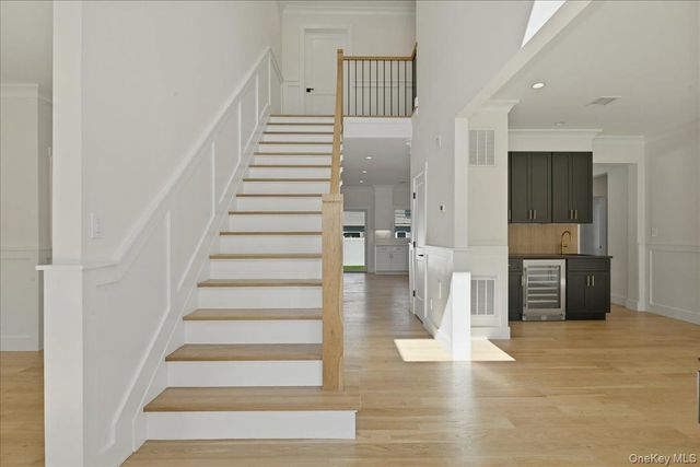 72 Cypress Lane, Westbury, NY 11590