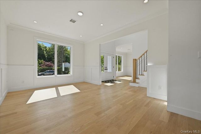 72 Cypress Lane, Westbury, NY 11590