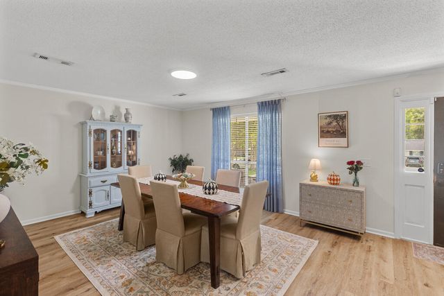405 Pine Hills Dr., Dothan, AL 36301