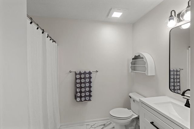 405 Pine Hills Dr., Dothan, AL 36301