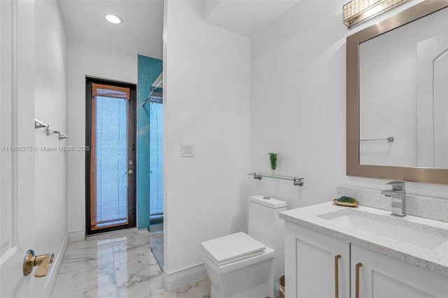 2085 Keystone Blvd, North Miami, FL 33181