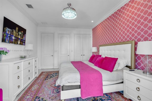 2085 Keystone Blvd, North Miami, FL 33181