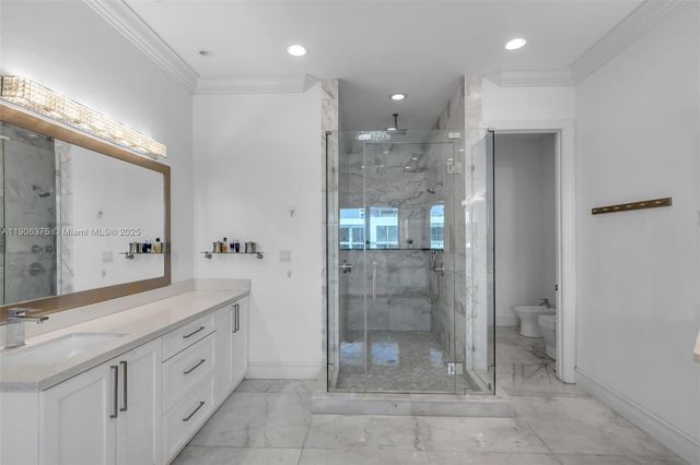 2085 Keystone Blvd, North Miami, FL 33181