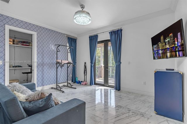 2085 Keystone Blvd, North Miami, FL 33181