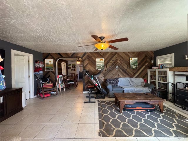 3981 Eastside Calpella Rd, Ukiah, CA 95482