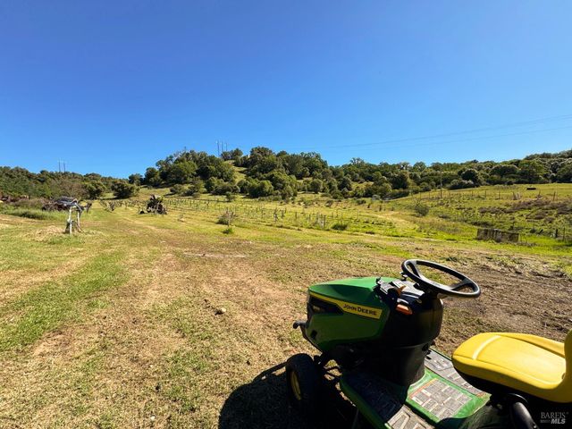 3981 Eastside Calpella Rd, Ukiah, CA 95482