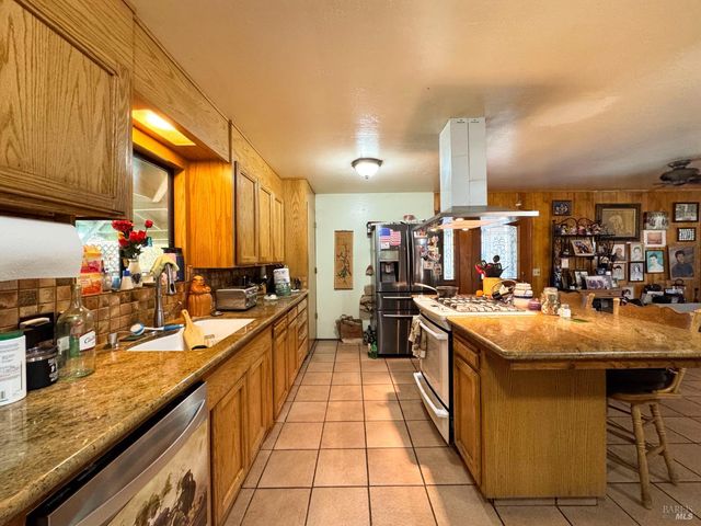 3981 Eastside Calpella Rd, Ukiah, CA 95482