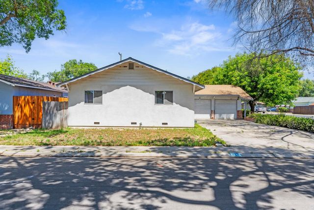 1215 Del Vale Ave, Modesto, CA 95350