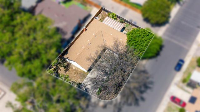 1215 Del Vale Ave, Modesto, CA 95350