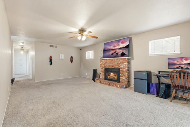 1215 Del Vale Ave, Modesto, CA 95350