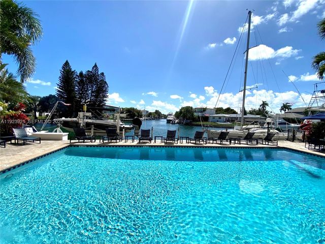 1650 NE 115th St 405, Miami, FL 33181