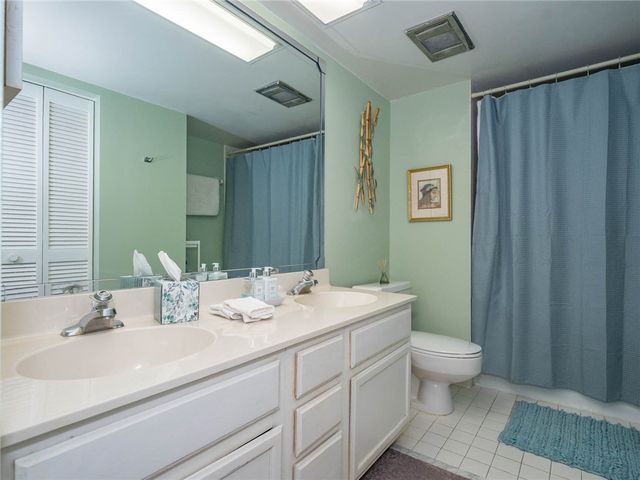 1700 Ocean Drive 201, Vero Beach, FL 32963