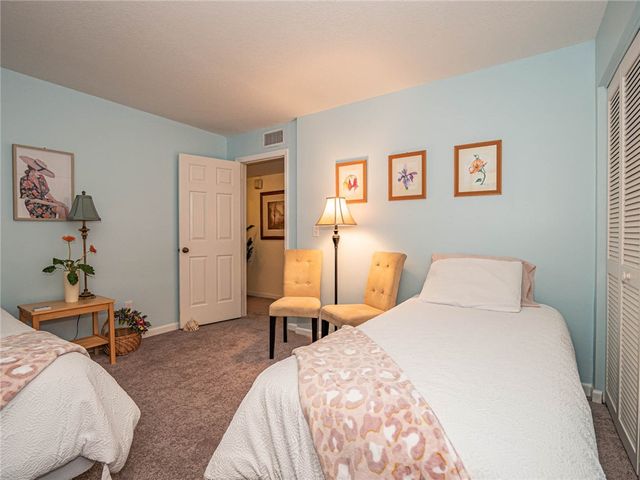 1700 Ocean Drive 201, Vero Beach, FL 32963