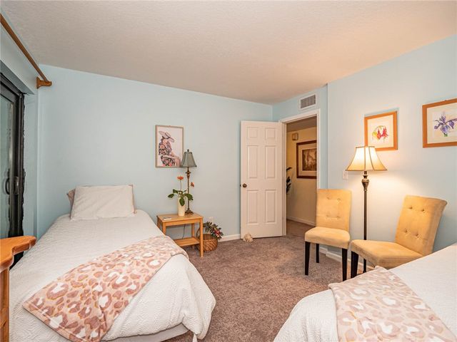 1700 Ocean Drive 201, Vero Beach, FL 32963