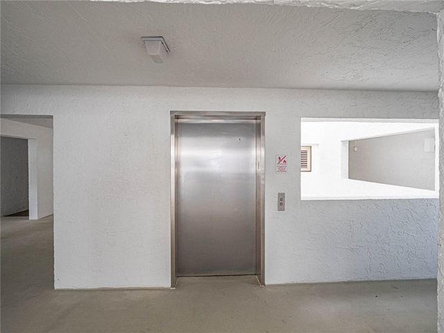 1700 Ocean Drive 201, Vero Beach, FL 32963