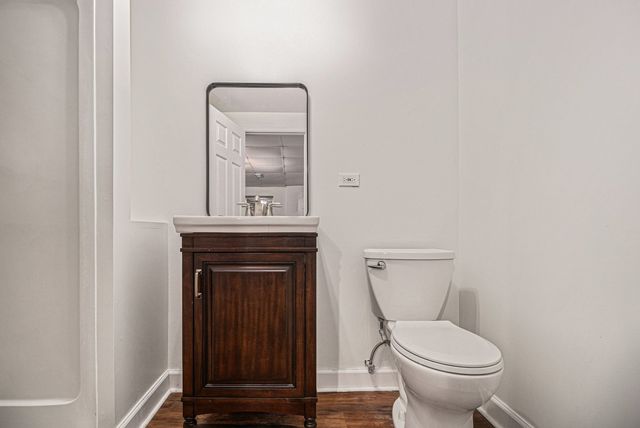 1352 Laurel Oaks Drive, Streamwood, IL 60107