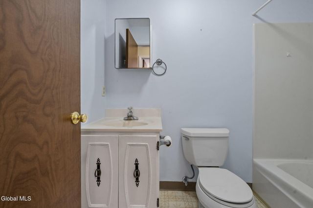 43 Russell Drive, Stillwater, NY 12170