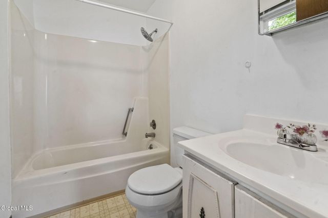 43 Russell Drive, Stillwater, NY 12170