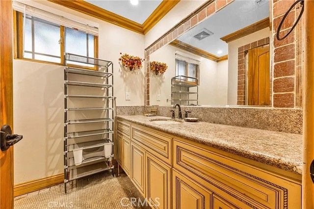 5457 Encino Ave., Encino (los Angeles), CA 91316