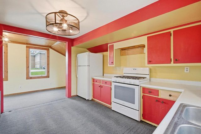 610 E Maple Street, Horicon, WI 53032