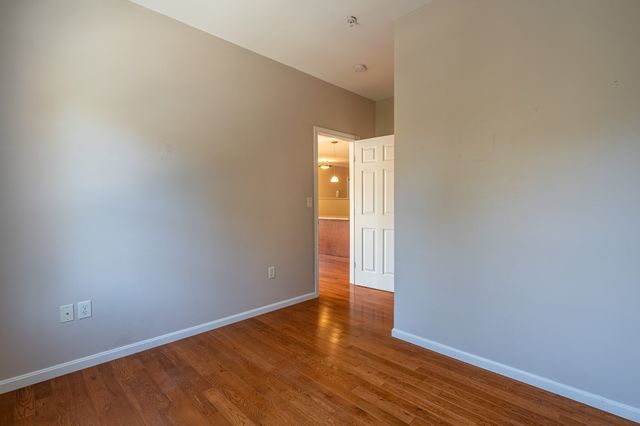 34 Burnham Rd 402, Methuen, MA 01844