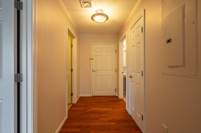 34 Burnham Rd 402, Methuen, MA 01844