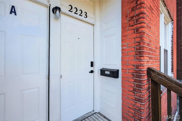 2223 Benton Terrace, St Louis, MO 63139