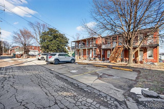 2223 Benton Terrace, St Louis, MO 63139